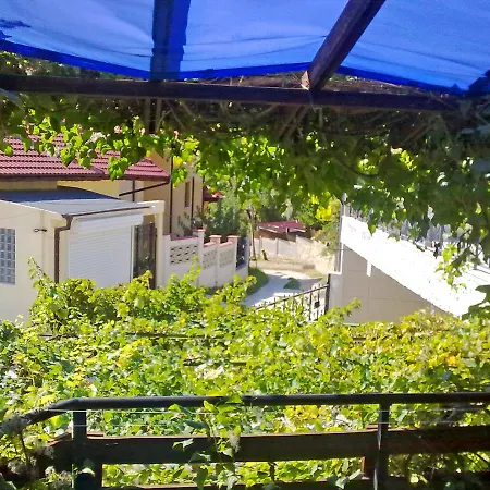 вила елфи Къща за гости 2*